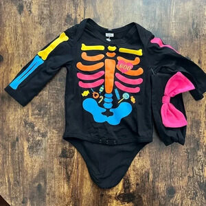 SET: Infant girls Halloween onesie + matching headband. Size: 3-6mos